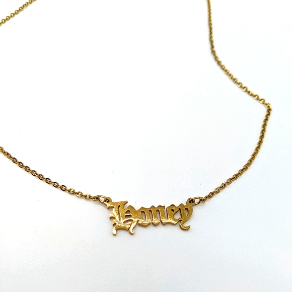 "HONEY" GOLD NECKLACE ON CHAIN ๐ - Picture 2 of 3